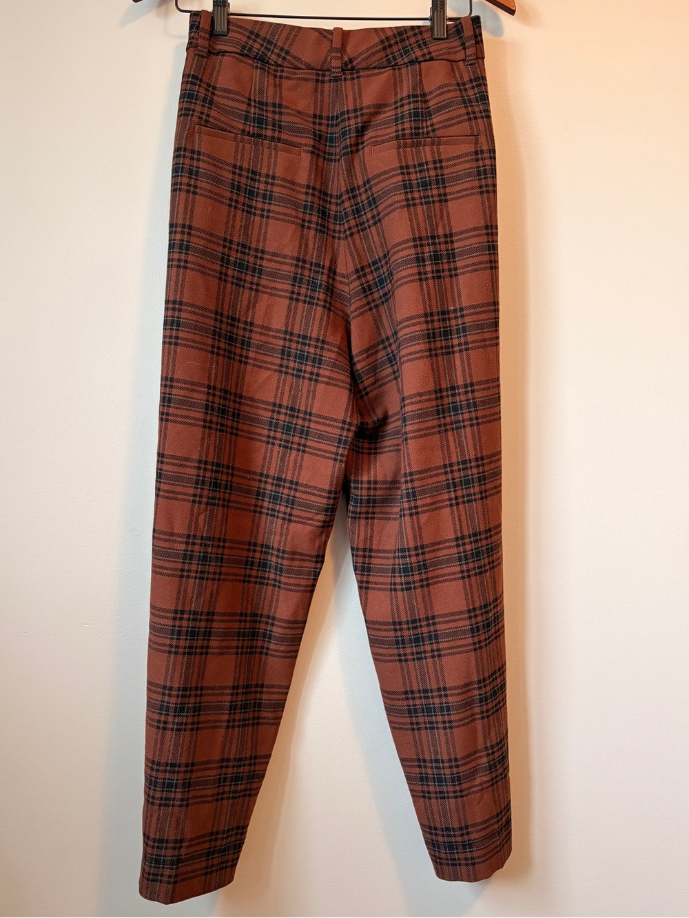 Aritzia Wilfred Carrot Brown Black Plaid Pant 12 - Picture 3 of 3